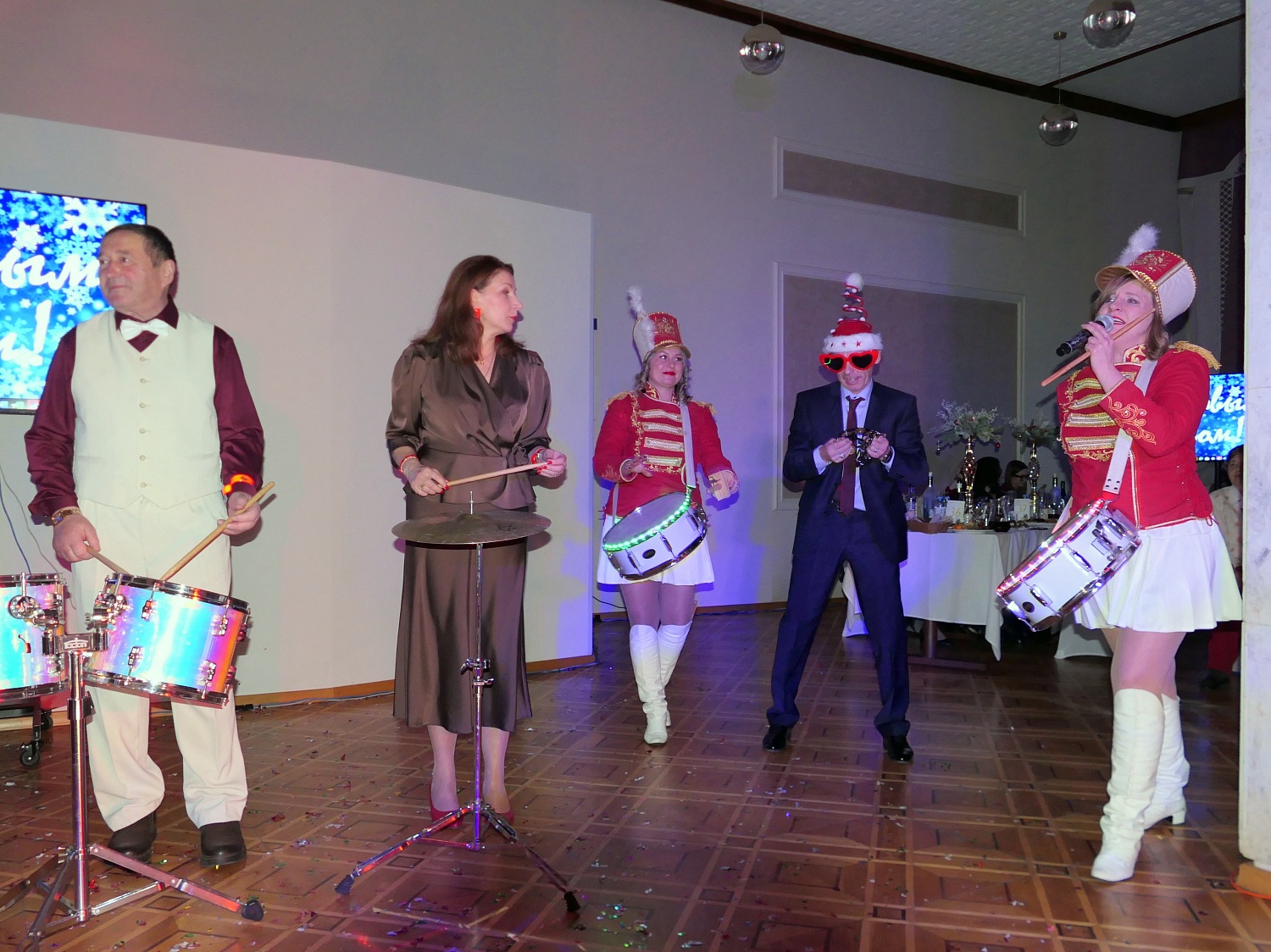 Новогодние каникулы 2026