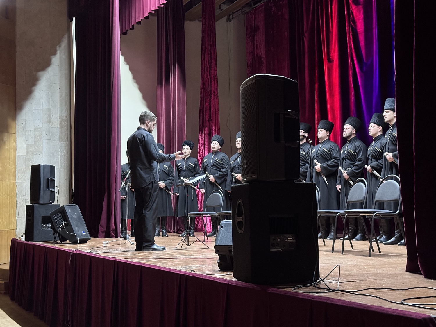 В клиническом санатории «Звенигородский» состоялось выступление Государственного хора осетинской национальной песни