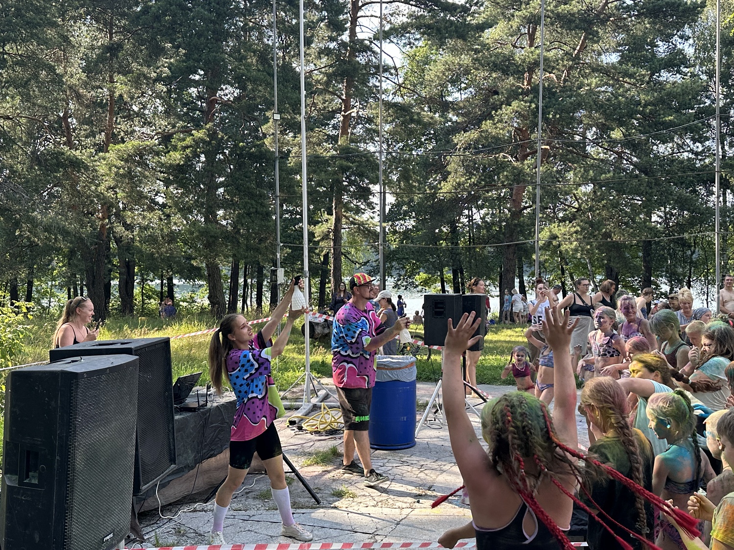 Фейерверк красок и пены: в «Боровом» прошёл яркий летний фестиваль