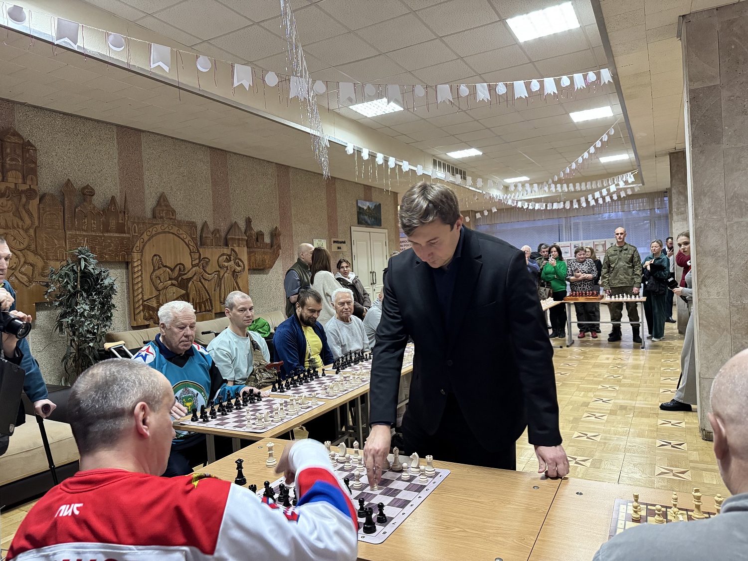 В филиале клинический санаторий «Звенигородский» открылся 15-й шахматный клуб гроссмейстера Сергея Карякина.