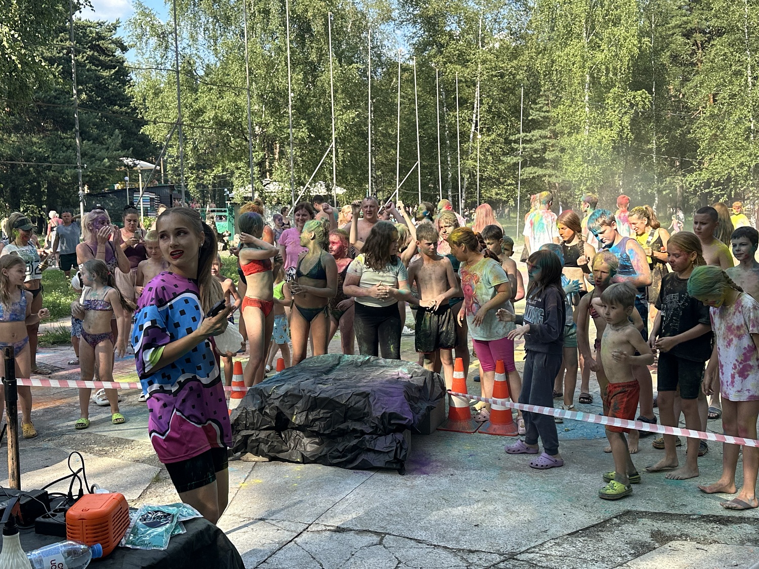 Фейерверк красок и пены: в «Боровом» прошёл яркий летний фестиваль